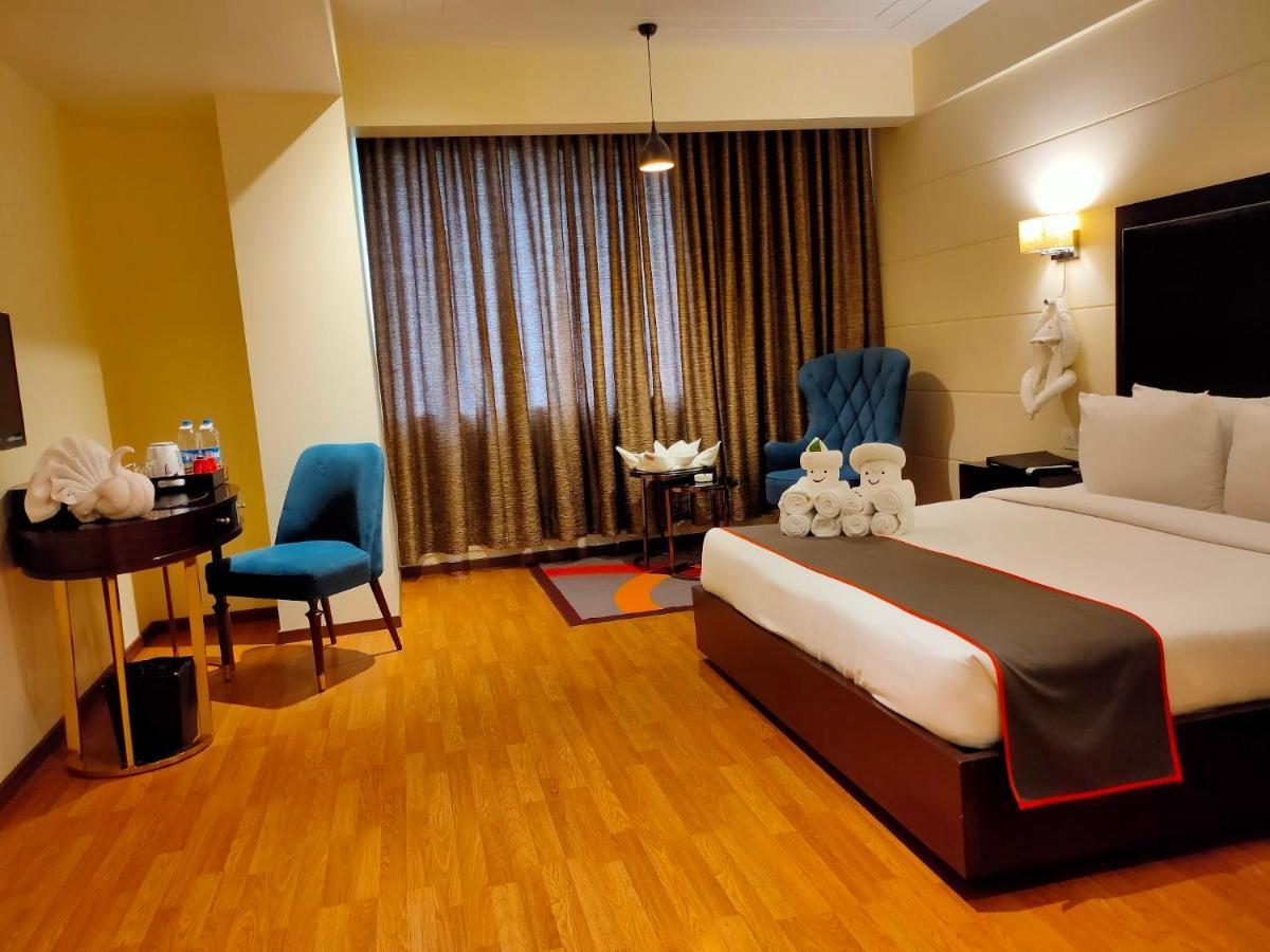 Comfort Hotel Vista Lucknow Exterior photo